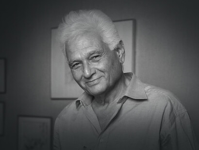 Jacques Derrida, filósofo francés de origen argelino, conocido popularmente por desarrollar un análisis semiótico conocido como deconstrucción