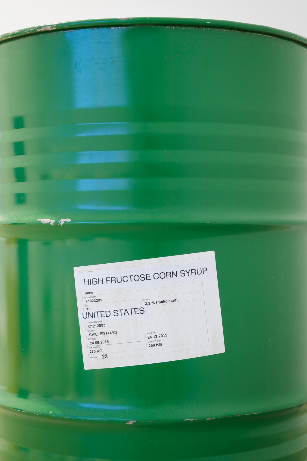 Melted Olaf (High Fructose Corn Syrup Barrel)
(Green), 2015, metal drum, water, carrot, twigs, courtesy of Vilma Gold, London and Neue Alte Brücke, Frankfurt