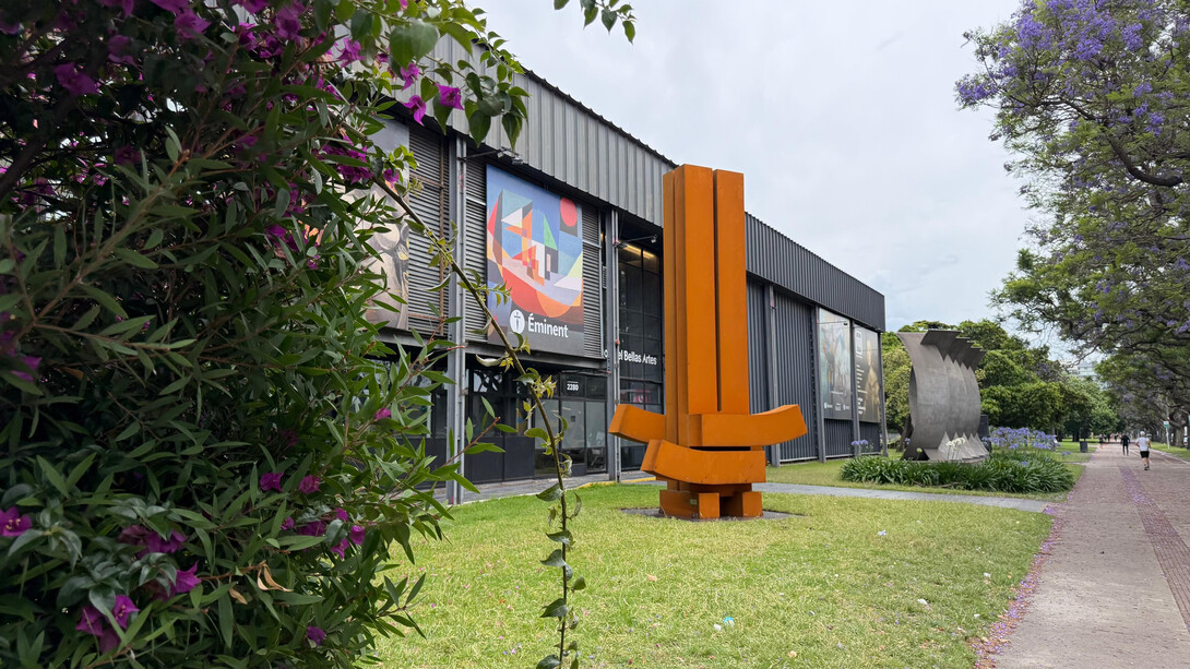 Marino di Teana, Homenaje a Lao Tse, vista de exhibición. Cortesía del Museo Nacional de Bellas Artes