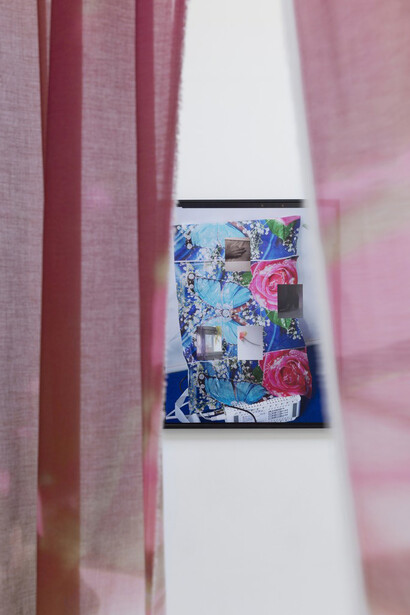 mother, feelings, cognac. Courtesy of galerie frank elbaz