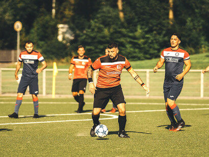 Para iniciarse como deportista amateur, se puede empezar seleccionando una actividad que brinde satisfacción personal