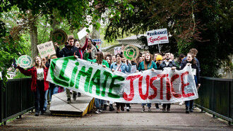Grupo de activistas de la agenda ecologista a favor de 'la justicia climática'