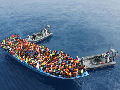 Immigrants in Mediterranean rescued by Irish ship