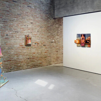 Arghavan Khosravi, The shape of absence, exhibition view. Courtesy of König Galerie