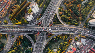 Autonomous cars use multiple sensors and artificial Intelligence to replace the human driver, but do not need 5G