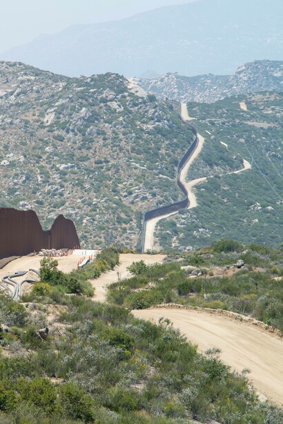The USA and Mexico border stretches a long distance