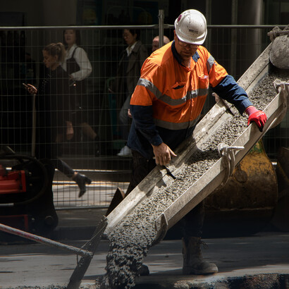 La politica è lontana dai veri problemi riguardanti il lavoro e anni luce dalle soluzioni