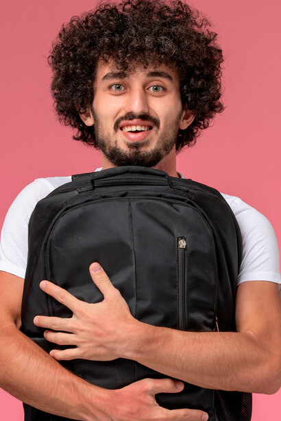 Em casa dos nossos pais já não podemos fazer o que queremos, ou pelo menos, não temos tanto à vontade para fazer o que fazemos na nossa casa