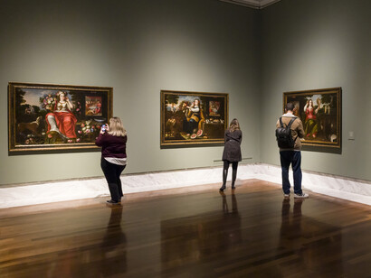 Colección Masaveu, objeto y naturaleza, vista de exhibición. Cortesía del Museo de Bellas Artes de València
