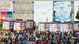Venezuela. Colas ante los comercios para conseguir alimentos