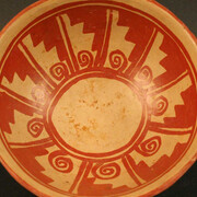 Compotera bícroma

Materiales: Cerámica

De Integración 500- 1550 d.C.

Medidas: 84 mm de alto