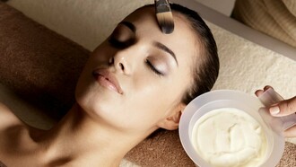 Aplicando una mascarilla