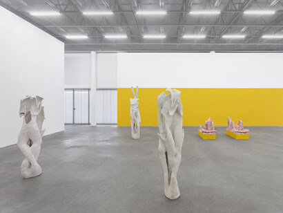 Juliana Cerqueira Leite, Outras simetrias, exhibition view. Courtesy of Casa Triângulo