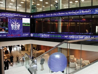 Interior de la Bolsa de Londres