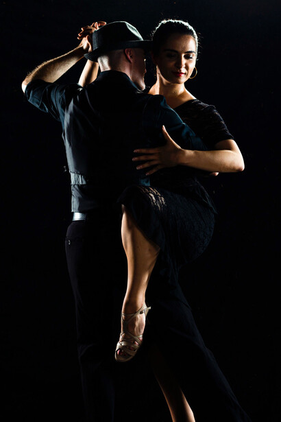 Otro elemento que caracteriza el tango es una profunda nostalgia por lo perdido o lo que se ha dejado atrás