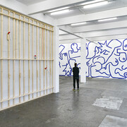 Ausstellungsansicht «La fine ligne», mit Werken von Linus Bill + Adrien Horni, Simon Paccaud und Marine Julié. Photo: Kunst Halle Sankt Gallen, Sebastian Schaub