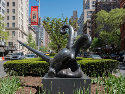 Alma Allen on Park Avenue, exhibition view. Courtesy of Paul Kasmin Gallery