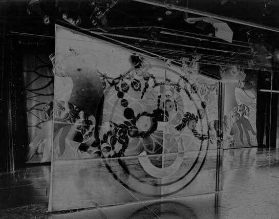 Queen Ann’s Revenge, 2011, silver gelatin print, 80x102cm © Valérie Belin, Courtesy Michael Hoppen Contemporary.