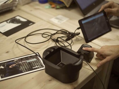 Reconocimiento con escáner digital de niños en la India