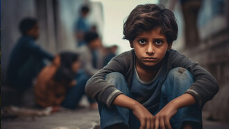 Hay un niño en la calle