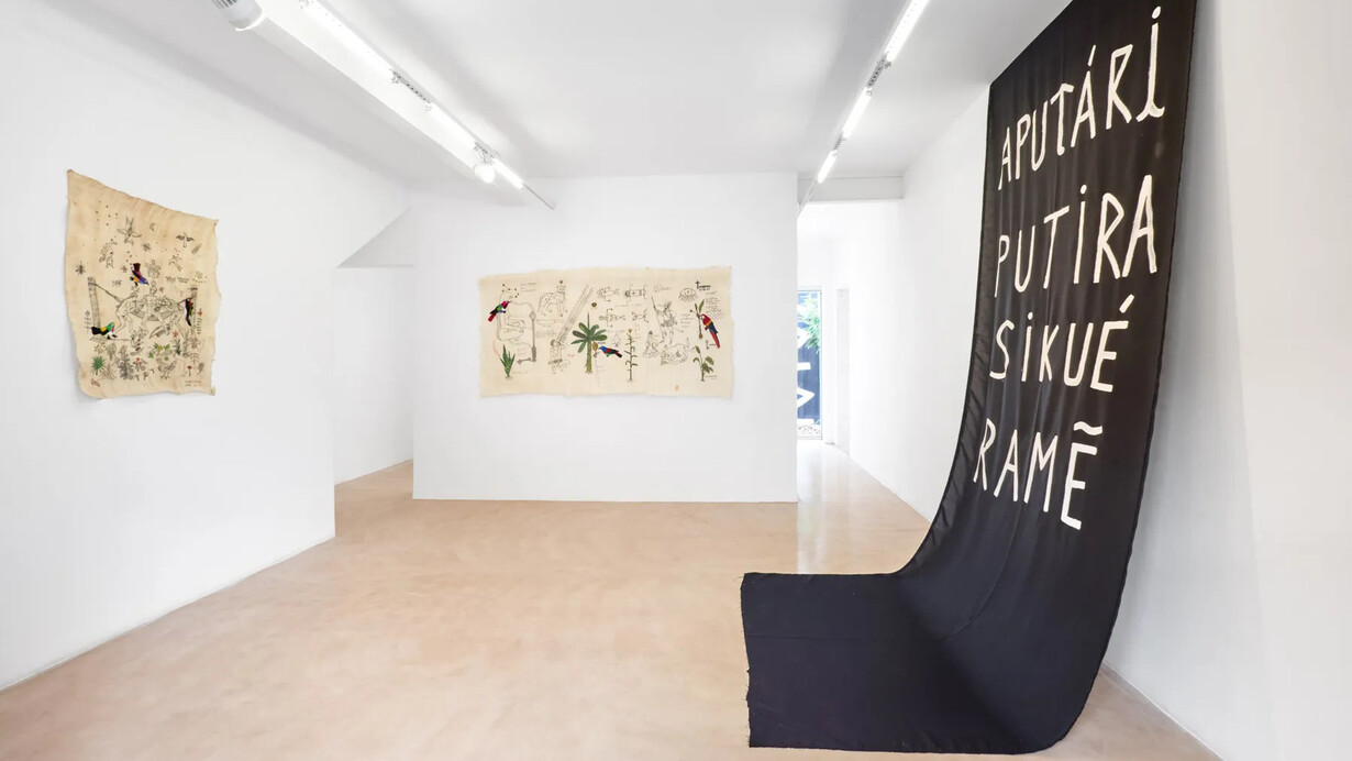 Denílson Baniwa. Yawara Akanga, vista da exposição. Cortesia de A Gentil Carioca