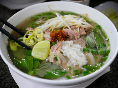 Pho in Hanoi: a fragrant broth, tender noodles, and a true taste of tradition