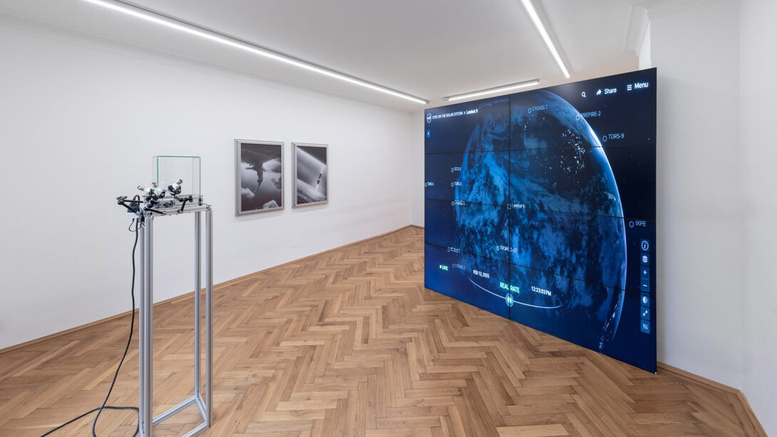 Tatjana Vall, Warm silver skies, ausstellungsansicht. Mit freundlicher genehmigung der Britta Rettberg Galerie