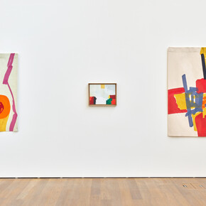 Etel Adnan et les modernes. Courtesy of Mudam Luxembourg