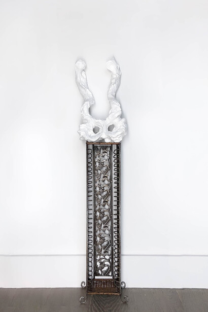 Echo Yan, Concubine figure, 2023. Courtesy of Eli Klein Gallery