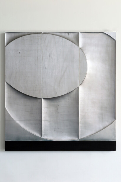 Nunzio
Untitled, 2016.
Lead and combustion on wood
97 x 90 x 4 cm.
Courtesy Mazzoleni, London – Torino
    