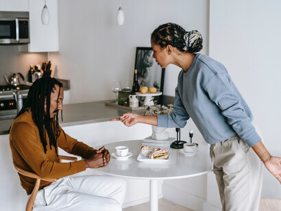 Families arguing, family relationships can blame each other's problems on one another