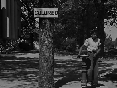 Segregation, drinking fountain on the Halifax County Courthouse (North Carolina) in April 1938, the USA
