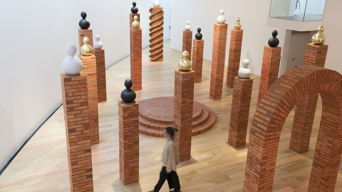 Mônica Ventura, Rosa Luna, exhibition view. Courtesy of Fundación Cervieri Monsuárez