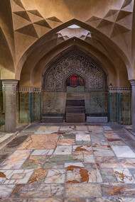 A highly decorated and luxurious Middle Eastern bath