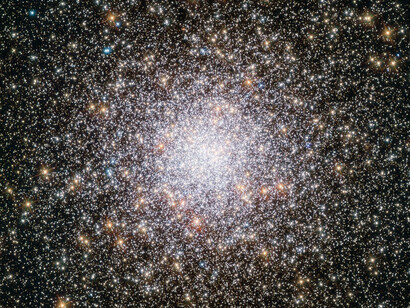 Cúmulo de estrellas NGC 362