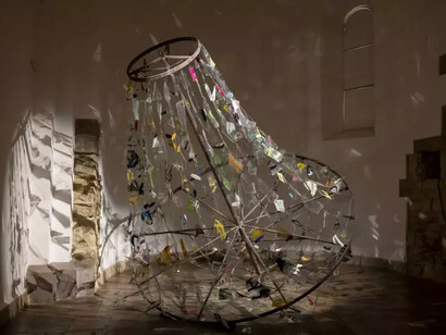 Various artists, Layers, exhibition view. Courtesy of Museum of Decorative Arts and Design 