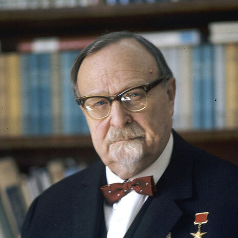 Alexander Ivanovic Oparin (1894-1980)