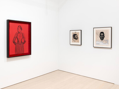 Various artists, Interlayered, exhibition view. Courtesy of DC Moore Gallery