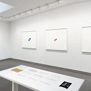 Mel Bochner, Editions, 1970-1979, exhibition view. Courtesy of Krakow Witkin Gallery