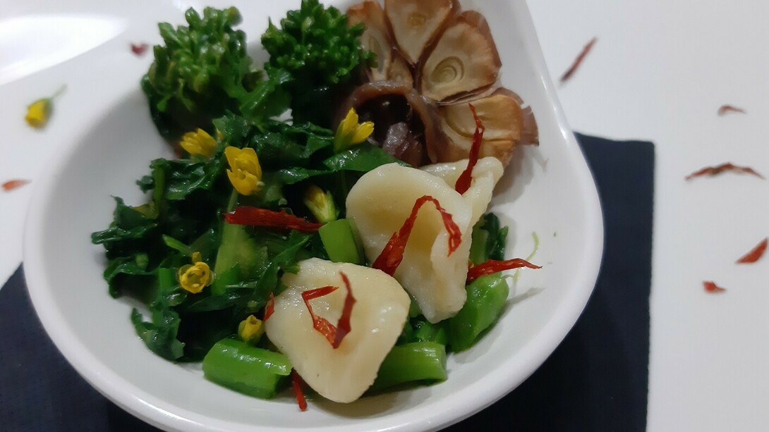 Fresh Orecchiette with Broccoli Rabe