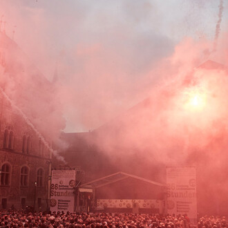 Tra gli eventi in programma alla festa ufficiale, un gioco pirotecnico diurno di tre minuti. 