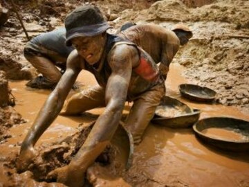 Trabajadores en una mina congoleña