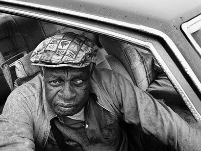 Stephan Vanfleteren, Mississippi, USA, 1996. Archival pigment print, 26,5 x 40 cm. Edition of 10, signed, titled and numbered by the artist on verso and certificate. Courtesy of Gallery Fifty One