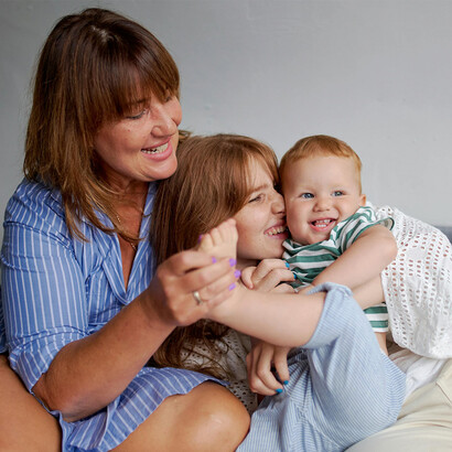 Avó, mãe e filho. Ao mesmo tempo é com um amor incontestável que falam dos filhos