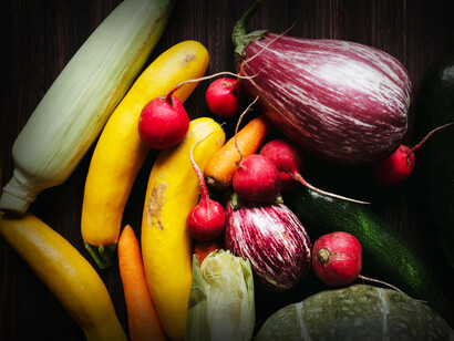 Ser 'crudivegano' significa alimentarte de productos 100% vegetales (como todos los veganos), pero además tomarlos sin cocinar