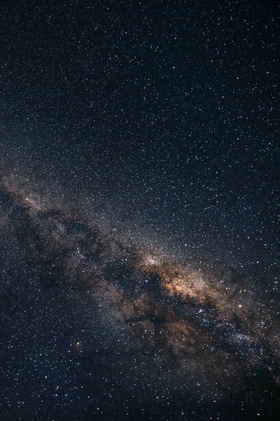 Las estrellas nacen y mueren dejando un legado de elementos químicos que son la base de toda la materia conocida en el universo
