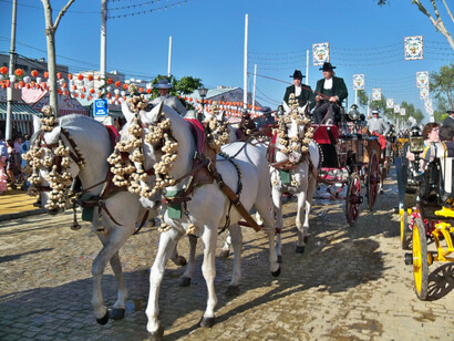 Sevilla. Paseo en coche de caballos por el Real de la Feria