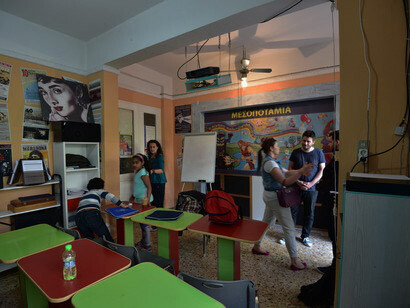 Mesopotamia Solidarity school (Athens), where learning-teaching are fun, partly run by parents giving free time © Ashish Kothari 