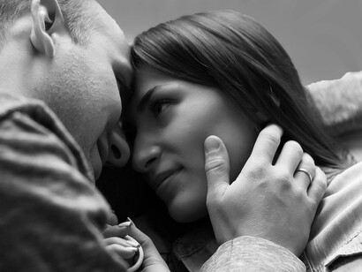 Il sentire l’amore è sempre un continuo fluire dentro il corpo fisico e si fonde con l’anima