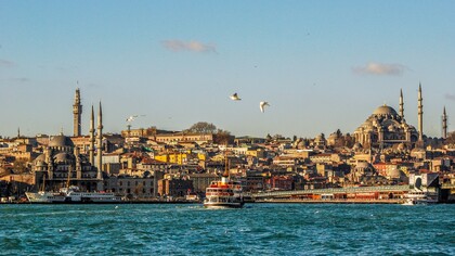 Istanbul, Turchia. Gli statisti delle nazioni componenti la Triplice Intesa cominciarono a pensare fosse necessario uno sbarco in Grecia